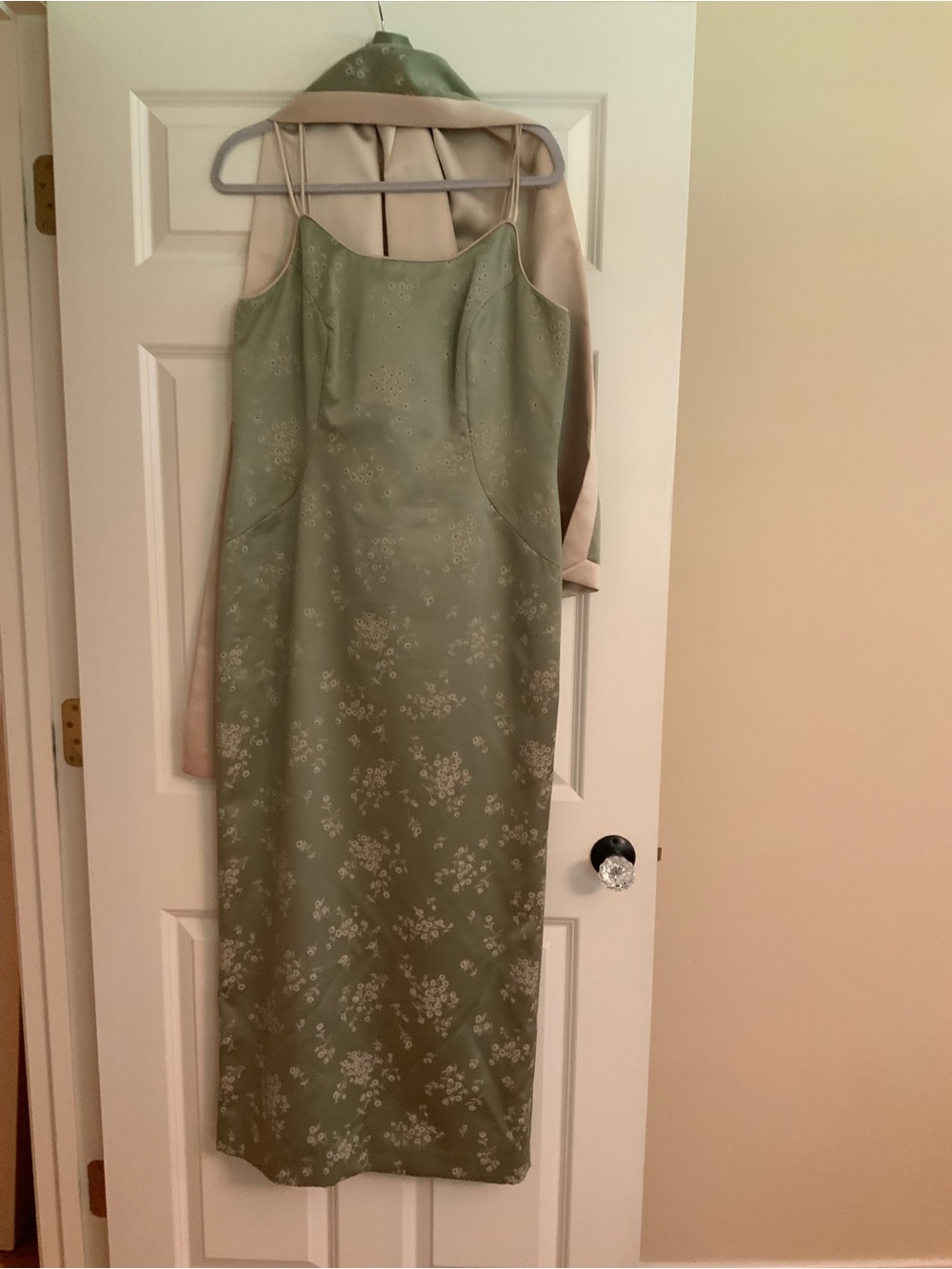 JS Boutique Sage Green Floral Slip Dress with Matching Stole/Shawl - Size 12